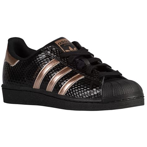 Superstars für Damen in Schwarz 